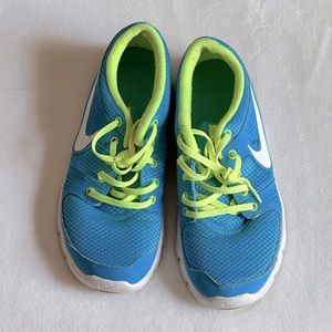 Nike Flex Experience RN Athletic Running Shoes Women's Sz 8.5